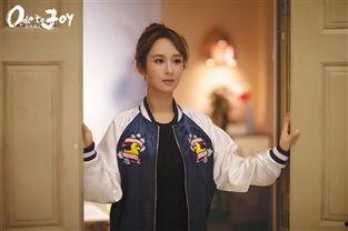 娱乐圈吃瓜杨紫是谁啊视频,揭秘杨紫的“吃瓜”瞬间